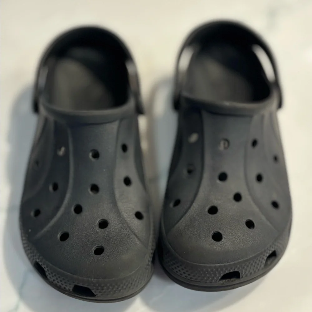 CROCS Kids Black Water Shoes - Picture 2 of 8